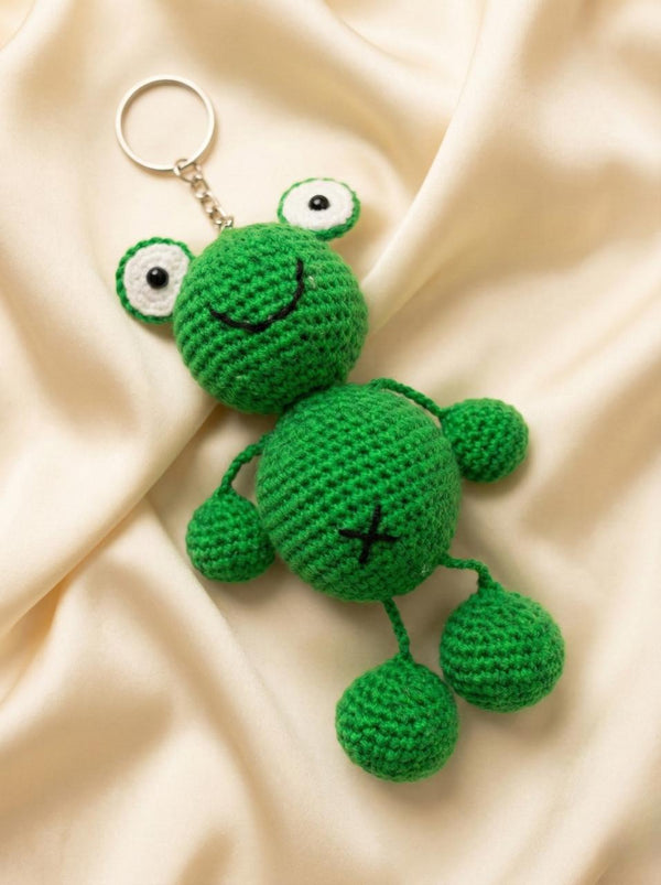 🐸 Mr. Froggy: The cutest amigurumi frog with dangling legs!